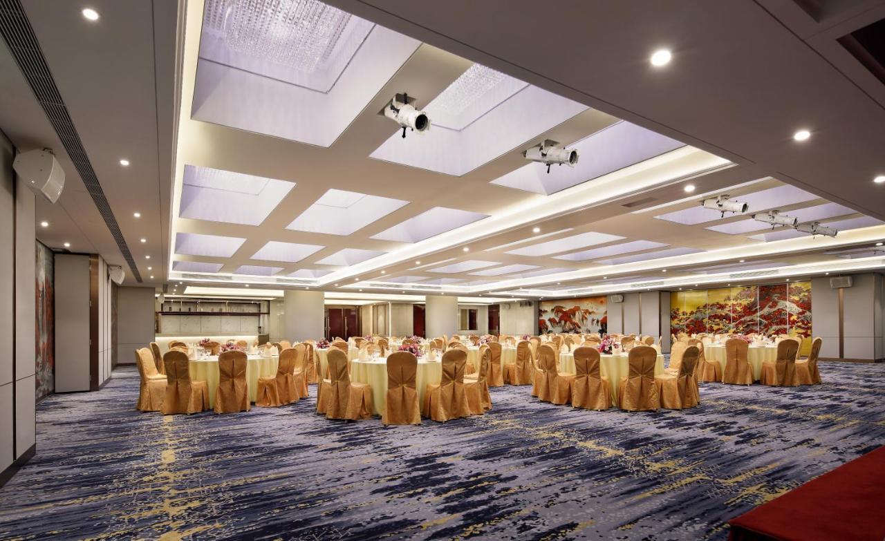 Asia International Hotel Guangdong Canton Esterno foto The ballroom