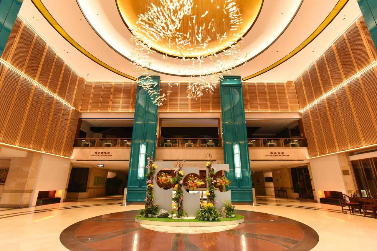 Asia International Hotel Guangdong Canton Esterno foto Lobby